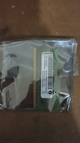 2 PENTES DE MEMÓRIA RAM 2400MHZ 4GB LENOVO