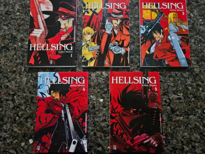 Coleção Mangá Hellsing - NOVO