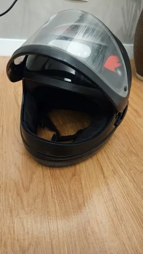 Capacete San Marino Taurus Original (Tamanho 62) - Preto - Pouco Uso