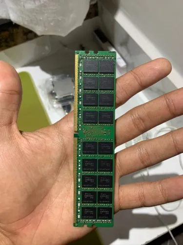 Memória RAM 16GB SK hynix RDIMM ECC