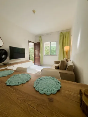 Apartamento 2 Quartos c/ Suíte | Silencioso | Condomínio Pequeno ? Parque Potira