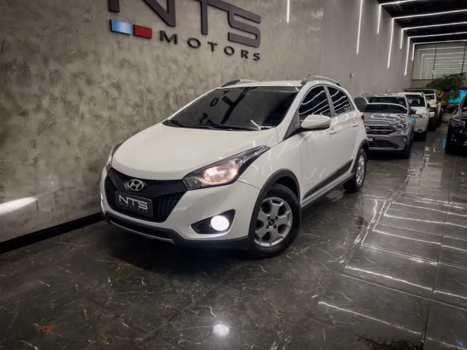 Hyundai HB20X Style 1.6 Flex 16V Aut. 2015