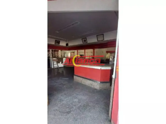 SALÃO COMERCIAL 130m², COM 2 BANHEIROS, COZINHA PARA LOCAÇÃO VILA GALVÃO