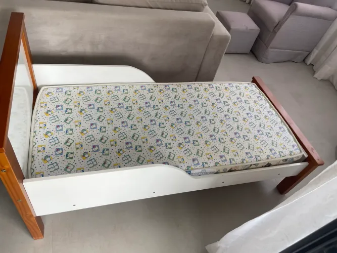 Mini Cama Infantil com colchão