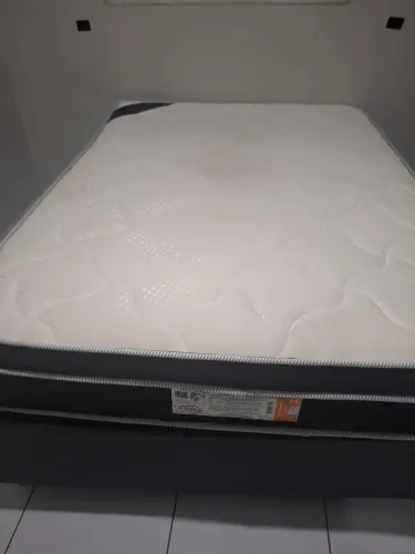 Vendo cama de casal super nova