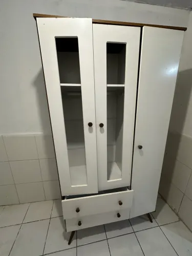 GUARDA ROUPA