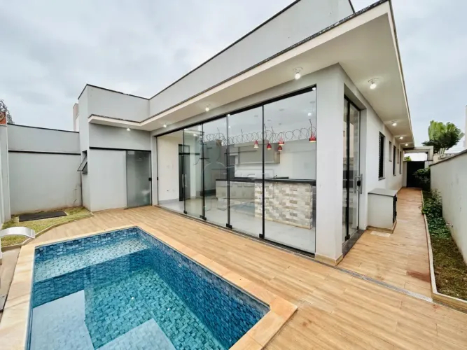 Casa térrea de 180m² com 03 quartos para locação e venda em condomínio - Bonfim Paulista