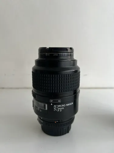 Nikon 50mm f1.4G + Nikon 105mm macro f2.8