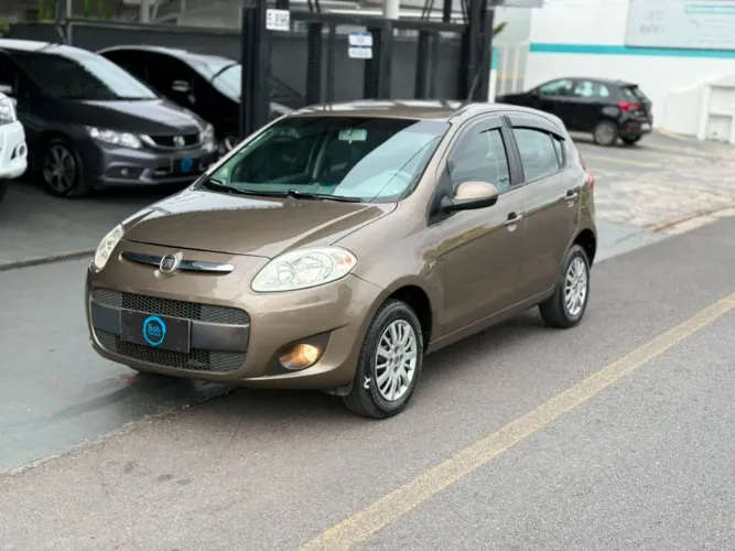 Fiat Palio Attractive 1.0 EVO Fire Flex 8V 5P 2014