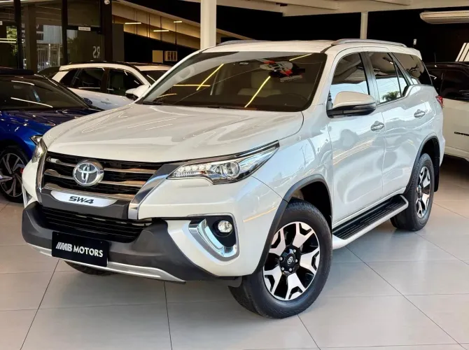 Toyota Hilux SW4 SRX Diamo. 4X4 2.8 TB DIE AUT 2020