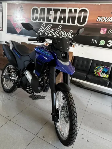 XTZ Lander 250 0KM EM 21X 1.480,00 no cartão de crédito e 4.000,00 de entrada