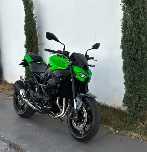 KAWASAKI Z900 2026