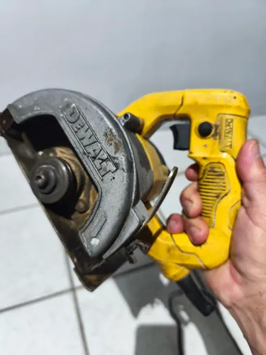 Serra Mármore Dewalt 220v