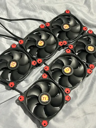 Kit com 6 Fans Thermaltake TT1225 LED Vermelho - 120mm