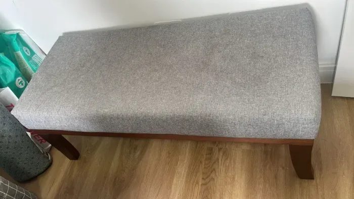 Banqueta de assento tecido suede