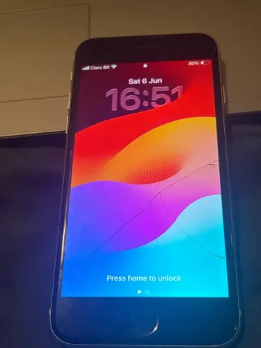 Iphone SE 2a Geração 64GB