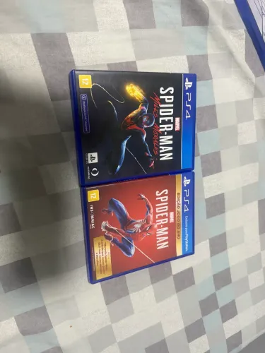 2 jogos de Ps4 - Homem Aranha