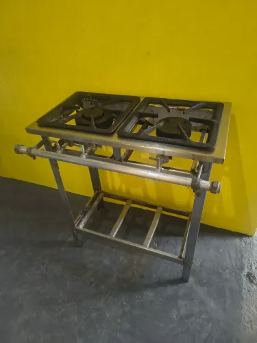 fogão industrial de 02 bocas material dele inox usado  valor 580 reais
