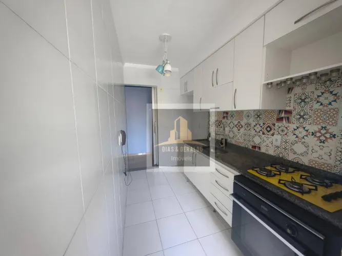 Apartamento com 2 dormitórios para alugar, 60 m² por R$ 2.759/mês - Jardim Morumbi - São J