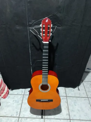 Violão Giannine+ pedestal pra três violões+ estante pra repertorio