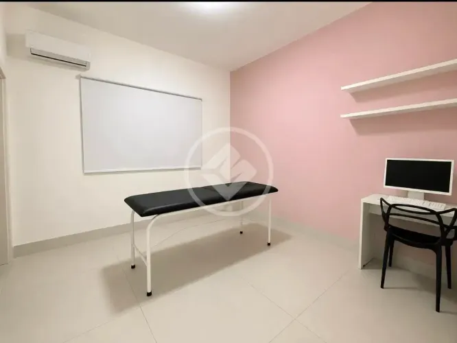 Sala comercial no Jardim Itália. Locação $ 2.500,00 codigo: 348193