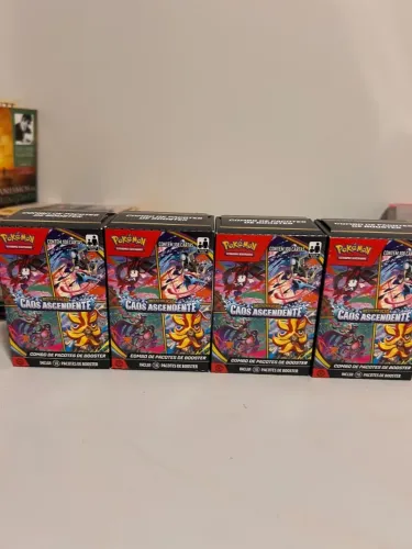 Combo de pacotes / Mini BB Caos ascendente, 04 unidades - Pokemon TCG Carta