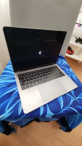 Macbook Pro Retina 13 2017 A1708 i5 8GB Novissimo **Leia**