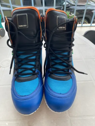 Bota de musculação academia
