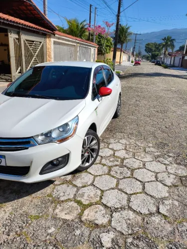 Citroen C4 Lounge Tendance 2.0 Flex 4P Aut. 2016