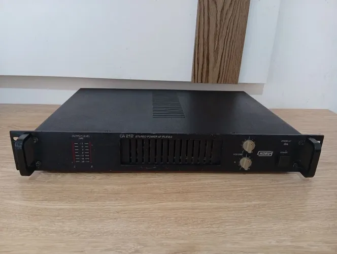 Amplificador Chorus CA 212 STEREO .