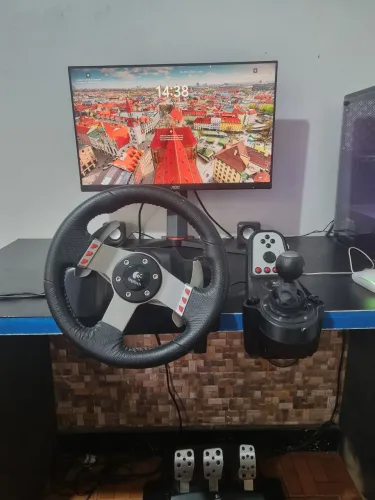 Volante Logitech G27 + Suporte