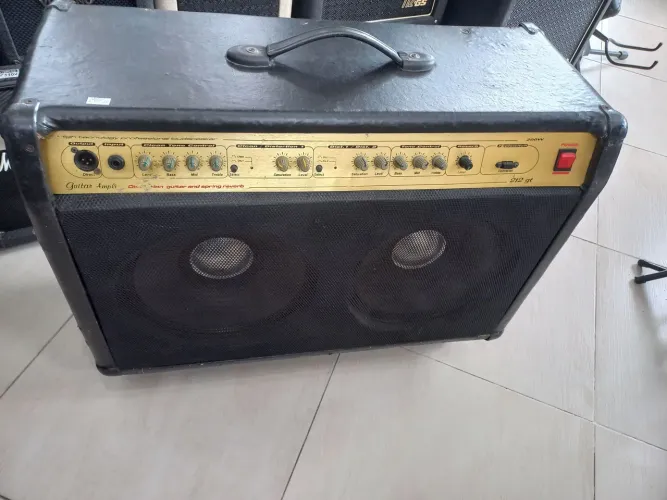 Cubo warm music 212gt usada