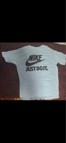 Camiseta nike azul claro