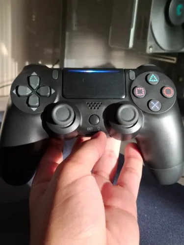 Controle Gamer Wireless para PS4 e PC - Analógico Preciso e Vibração