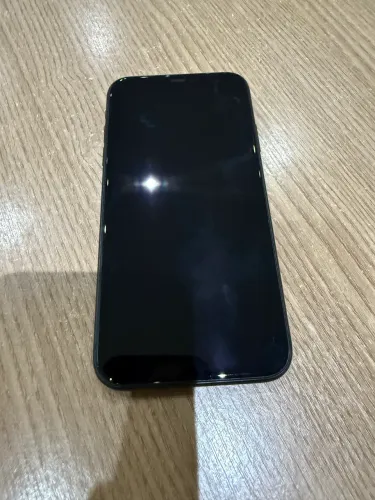 iPhone 11 sem marcas de uso e com nota 