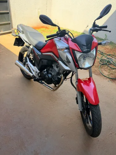 Vende-se Titan 160 21/22