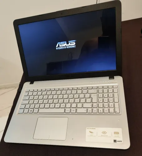 Notebook Asus i3 de 7° geração 15.6