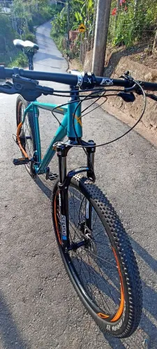Bicicleta aro 29 tamanho 21 Audax ADX200