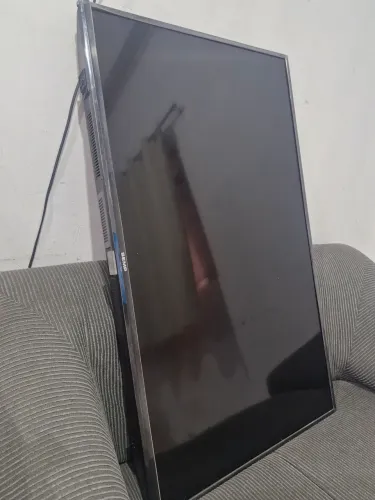 Tv semp 43" para retirada de peças