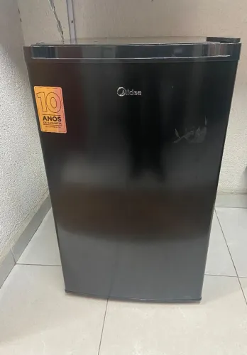 Frigobar Midea 124L 