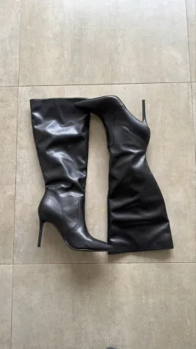 Bota preta