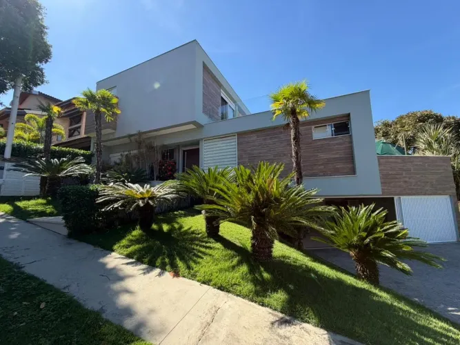 Casa com 4 dormitórios à venda, 460 m² por R$ 4.950.000,00 - Jardim Residencial Tivoli Par