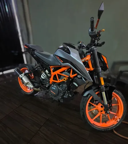 KTM Duke 390 2022