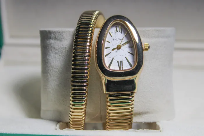 Rélogio Bvlgari modelo Serpenti