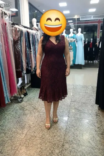 Vestido de festa Midi - Cor Bordô. Tamanho GG