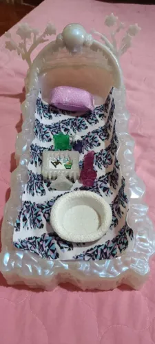 CAMA ABBEY BOMINABLE MONSTER HIGH - completa