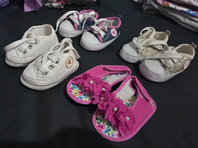 Variedades de sapato infantil