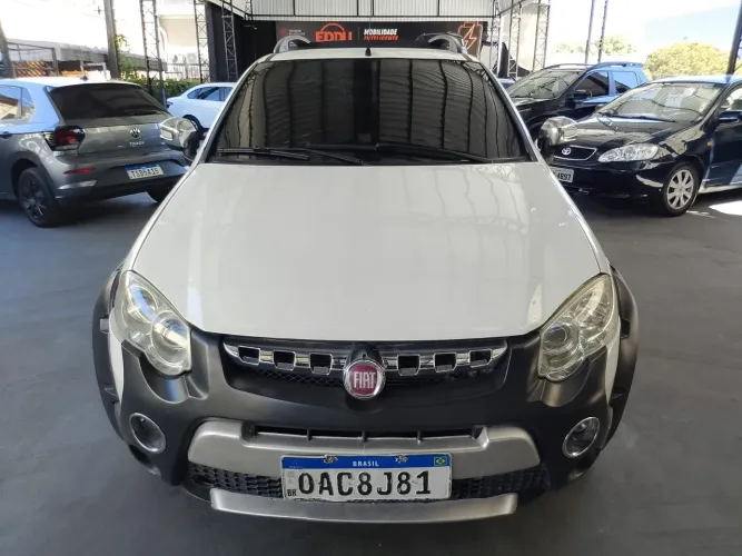 Fiat Strada Adventure1.8/ 1.8 Locker Flex CD 2014
