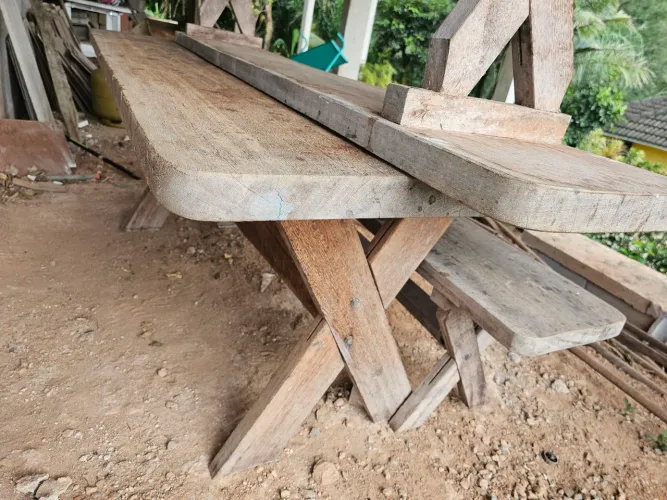 Mesa prancha Angelina pedra com 1 banco 2x90