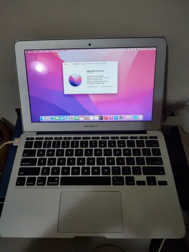 MacBook Air 11" (Early 2015) - Excelente Estado / Intel i5 / 4GB RAM